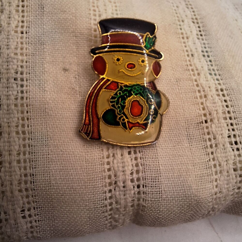 Vtg Mistletoe On hat Frosty Snowman Pear Wreath Christmas Holiday Festive Pin